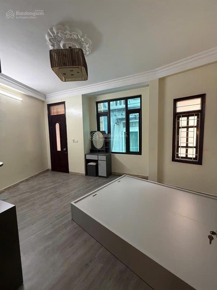 ( 9tr/tháng ) ngõ 3 gác 4 tầng * 32m2 nhà mới tinh, full nội thất tam trinh , hoàng mai
