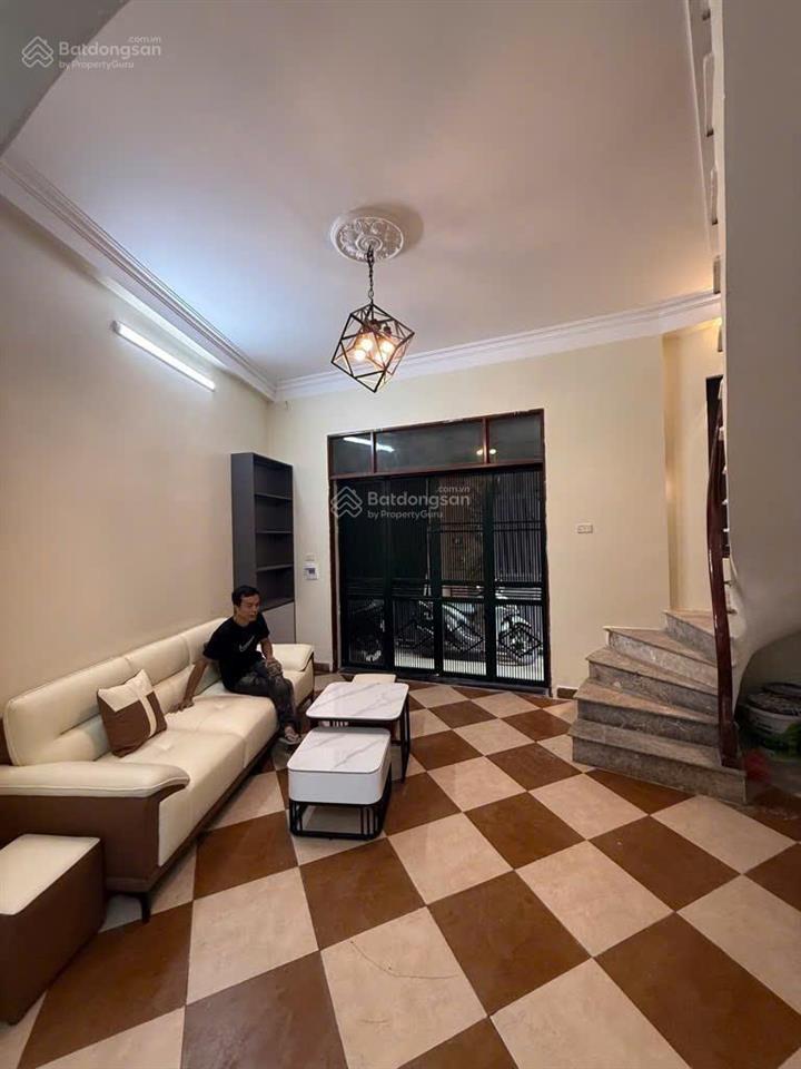 ( 9tr/tháng ) ngõ 3 gác 4 tầng * 32m2 nhà mới tinh, full nội thất tam trinh , hoàng mai