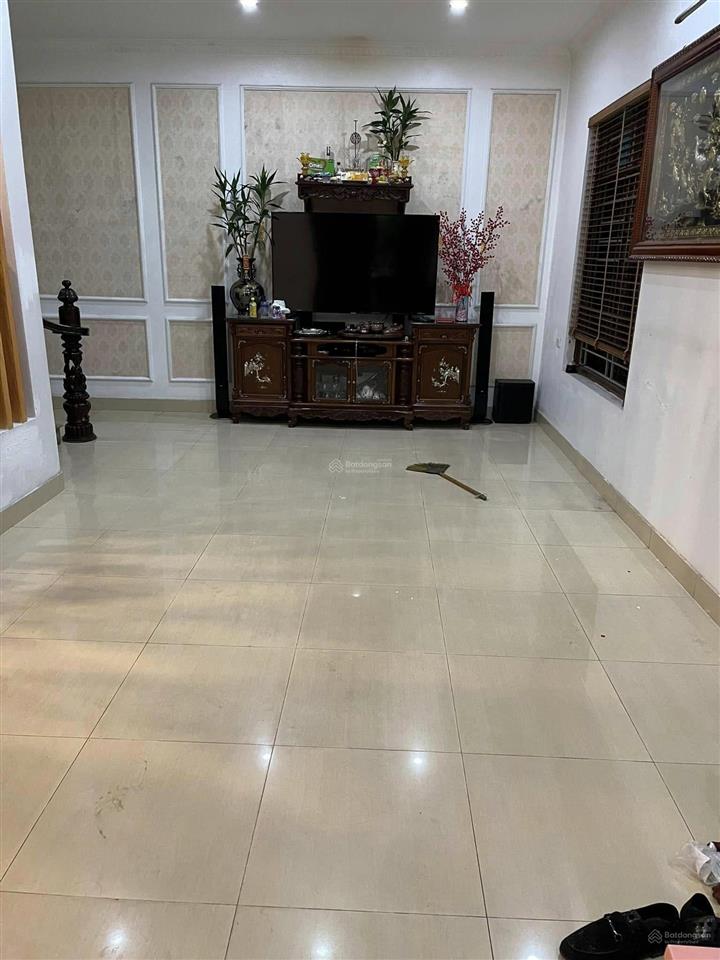 10tr/tháng, 100m2, 3 tầng gần đường ô tô đỗ mười, yên sở