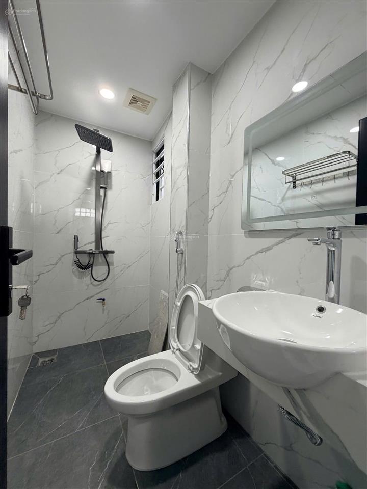 Mặt ngõ nguyễn chính mới keng 7 tầng * 90m2