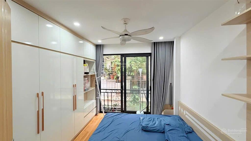 (15tr/th) nhà mới, ngõ 3 gác 40m2 * 4 sàn 3pn ngõ thịnh hào 2, đống đa
