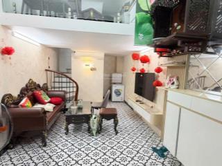 (15tr/th) nhà mới, ngõ 3 gác 40m2 * 4 sàn 3pn ngõ thịnh hào 2, đống đa