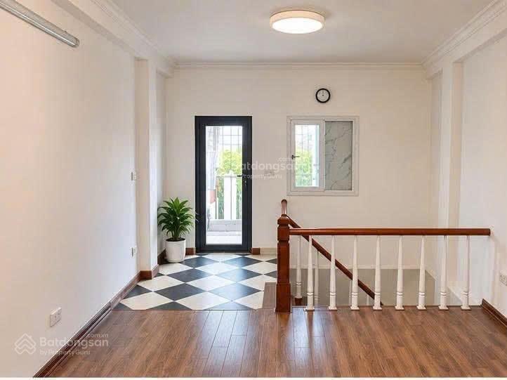 (11tr/th) ngõ 3 gác dt 40m2 * 4 sàn full đồ nhà mới đẹp ở giáp bát, hoàng mai. 11tr