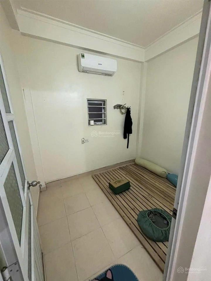 10tr/tháng ngõ 3 gác dt 30m2 * 4 tầng 4pn giáp nhị, hoàng mai