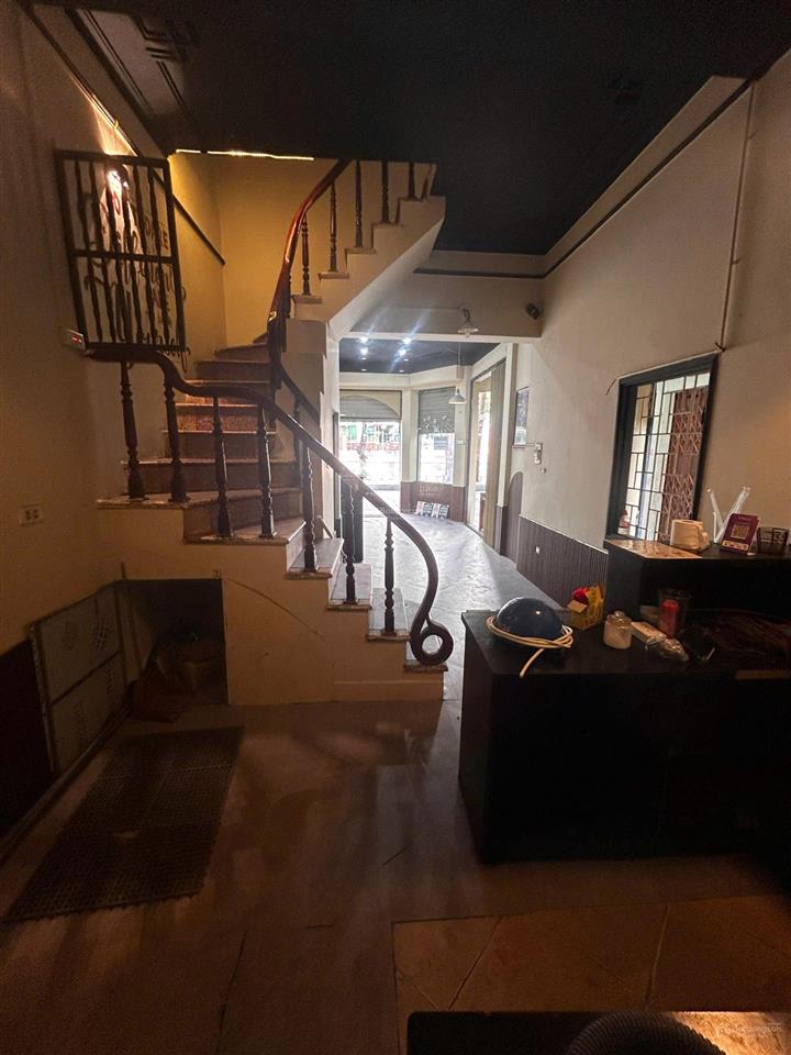 20 tr/tháng dt 40m2 * 3 sàn trần đại nghĩa, hai bà trưng