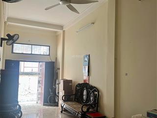 9tr/tháng dt 50m2 * 3 sàn 2pn gần phố nguyễn văn trỗi, thanh xuân
