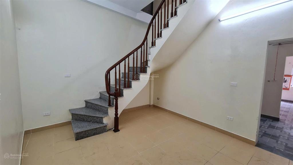 7tr/tháng ngõ thông 3 gác dt 55m2 * 3t 3pn thúy lĩnh, hoàng mai