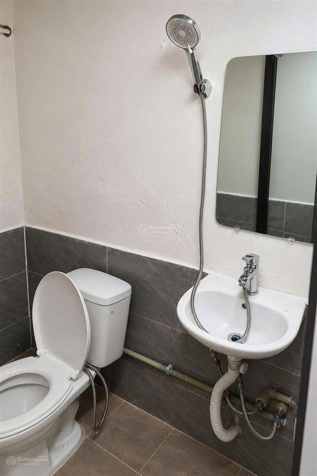 8.5tr/th dt 42m2 2pn2vs ô tô đỗ cửa 105 xuân la, tây hồ