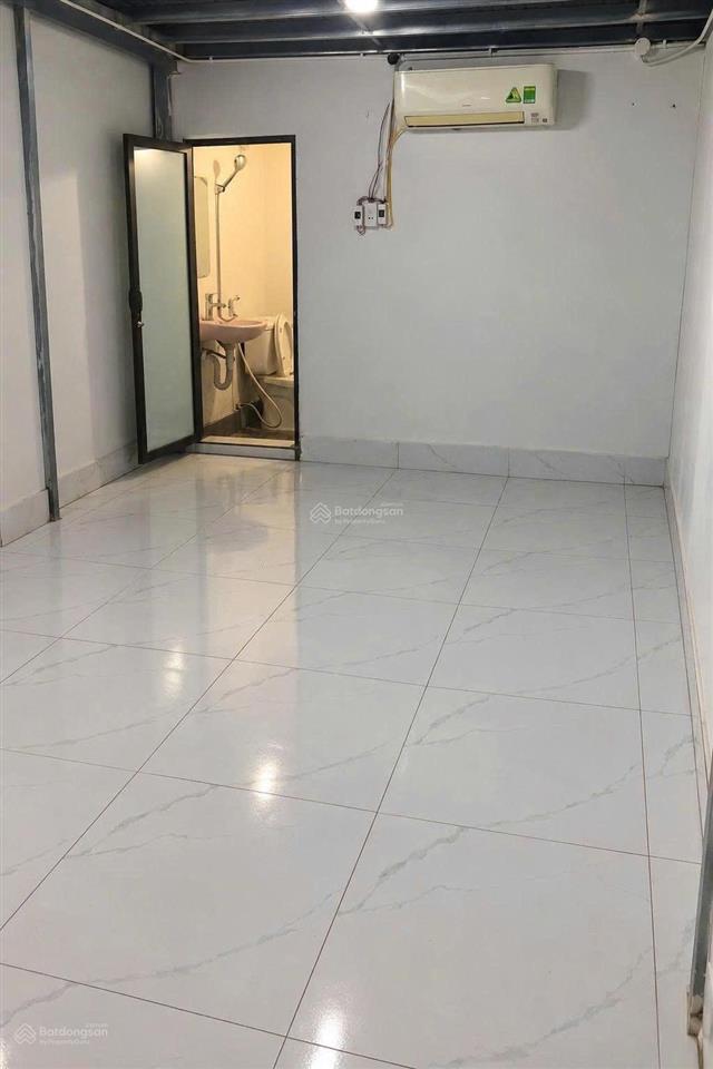 8.5tr/th dt 42m2 2pn2vs ô tô đỗ cửa 105 xuân la, tây hồ
