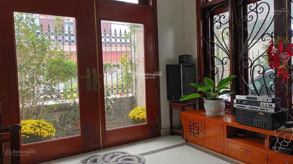 Hiếm nhà long biên, mặt tiền 7m, ô tô tránh, kinh doanh  văn phòng rất đẹp