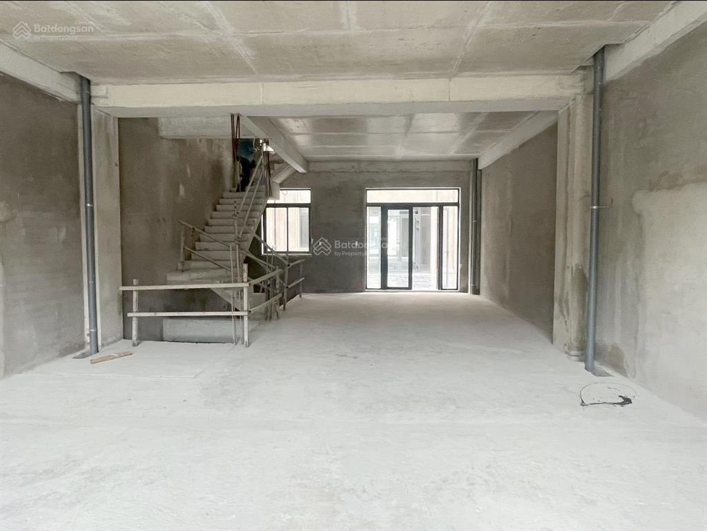 Shophouse mặt tiền đinh thị thi có hầm âm còn lại 1 căn từ cđt vạn phúc, hầm âm+5l tt tiến độ.