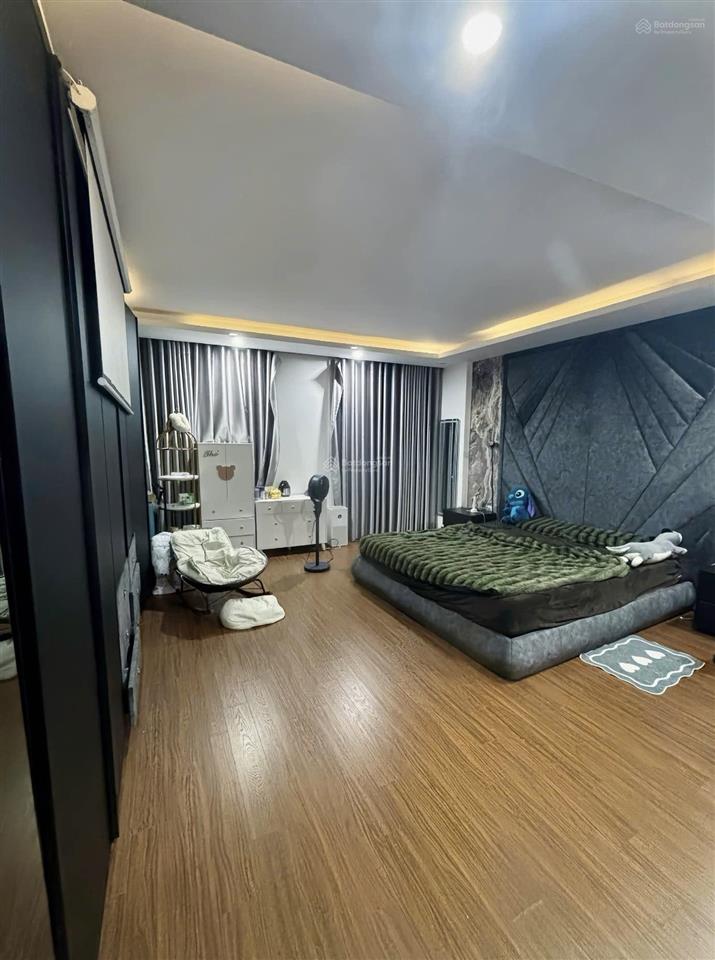 (tin thật) ngã tư sở  lô góc, mặt tiền 5,1m  thang máy  15m ra oto tránh