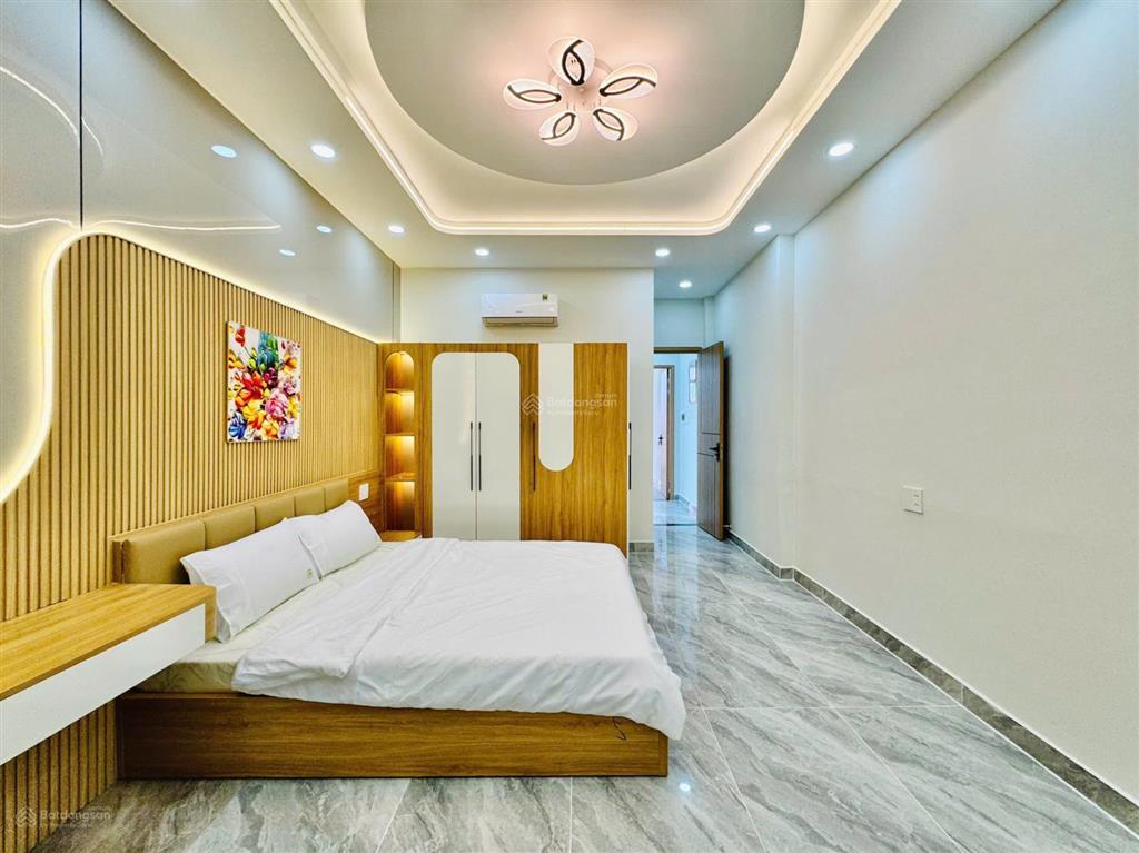 Bán nhà mặt tiền xô viết nghệ tĩnh,q,bình thạnh, đoạn 2 chiều,4 tầng,chỉ với giá 15.8 tỷ