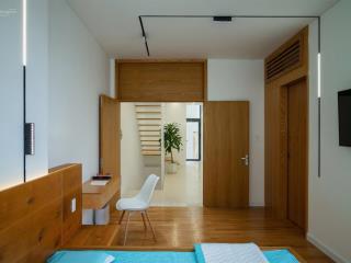 Bán nhà góc 2 mặt tiền bùi văn thêm,q.phú nhuận.dt5.5x16m,kết cấu 5 tầng,nhà mới,giá chỉ 25.5 tỷ