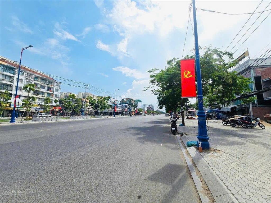 Bán nhà mặt tiền lương đình của quận 2.dt10x20m,cn200m2,giá chỉ 92 tỷ