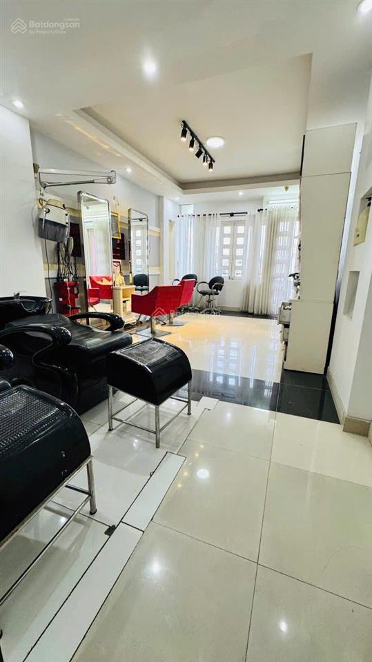 Bán nhà mặt tiền trục đường lê quang định.q. bình thạnh.dt4.6x19m.kết cấu 6 tầng.giá chỉ 15.5 tỷ