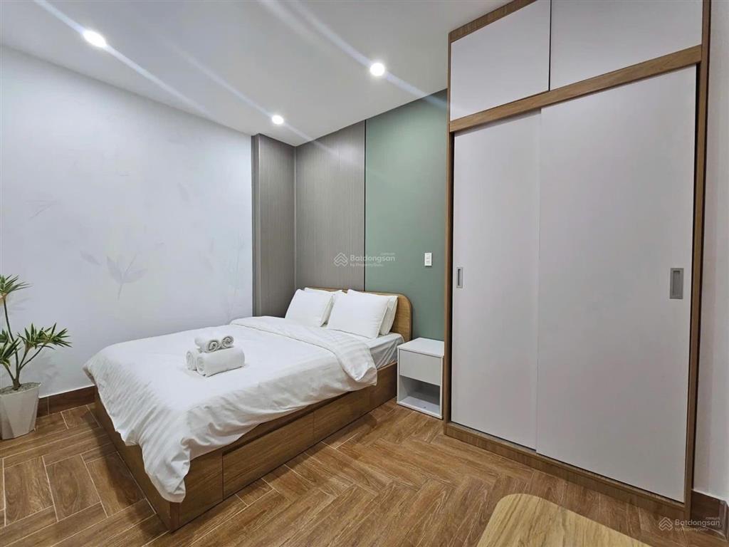 Bán khách sạn đường d2 hầm  6 tầng đang cho thuê khoán 160 triệu/tháng,giá 49 tỷ