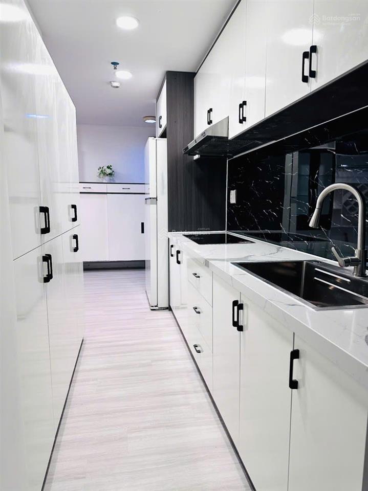 Tôi bán cc bàu cát ii, 2,6 tỷ, 55m2, 2pn + 1wc + bếp, bancong hướng mát