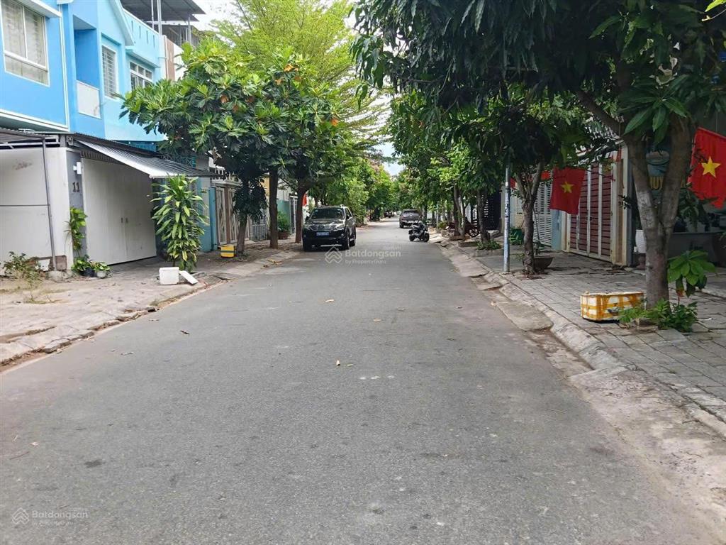 Bán nhà 3 tầng kđt phước long  2 mặt tiền  126,6m2 11 tỷ