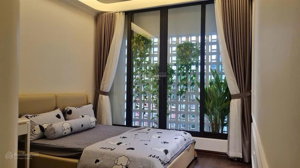 Chủ mót bán! lô góc thái hà mặt tiền rộng, ô tô đỗ cửa cách phố 20m, dân xây, 46m2*5t full nội thất