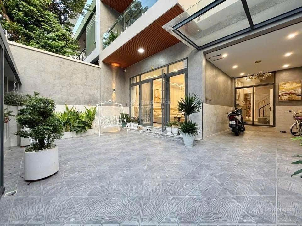 Bán biệt thự ở phường 5, quận 5, tp.hcm, 45 tỷ vnd, 160m2 (8m x 20m)