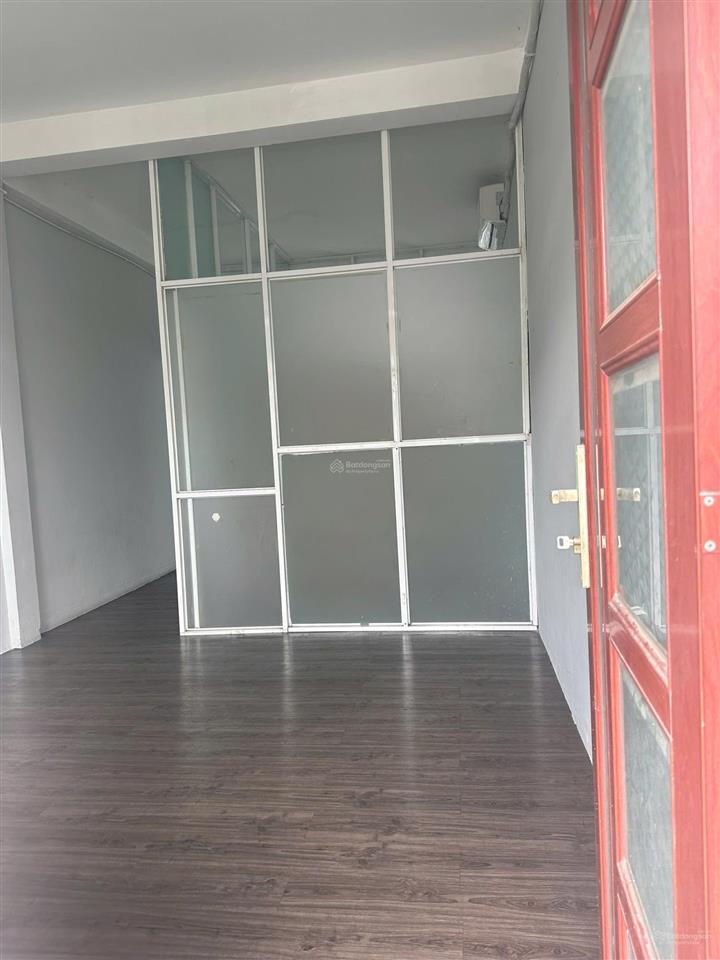 Chính chủ bán căn hộ chung cư tại vũ huy tấn, 2,5 tỷ, 45m2, view đẹp, giá ưu đãi