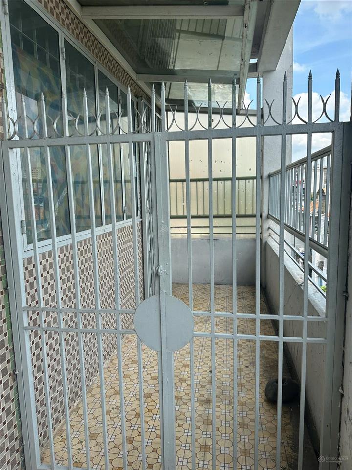 Chính chủ bán căn hộ chung cư tại vũ huy tấn, 2,5 tỷ, 45m2, view đẹp, giá ưu đãi