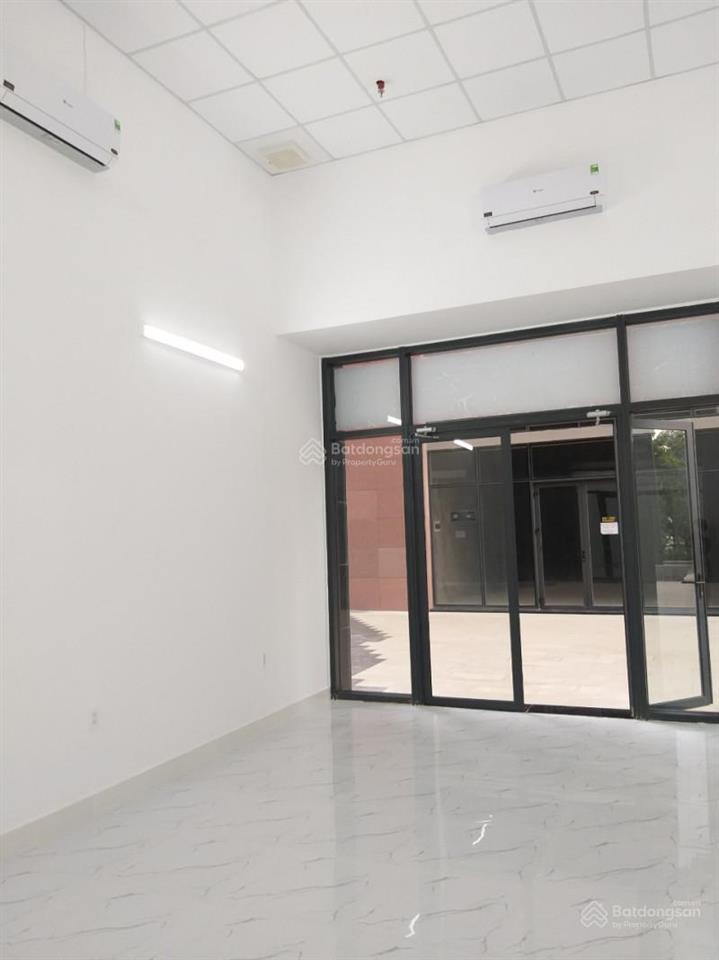 Căn hộ tầng trệtlàm văn phòngkinh doanh mua bánnơi cư dân sầm uấtmật độ dân đôngchỉ từ 18tr