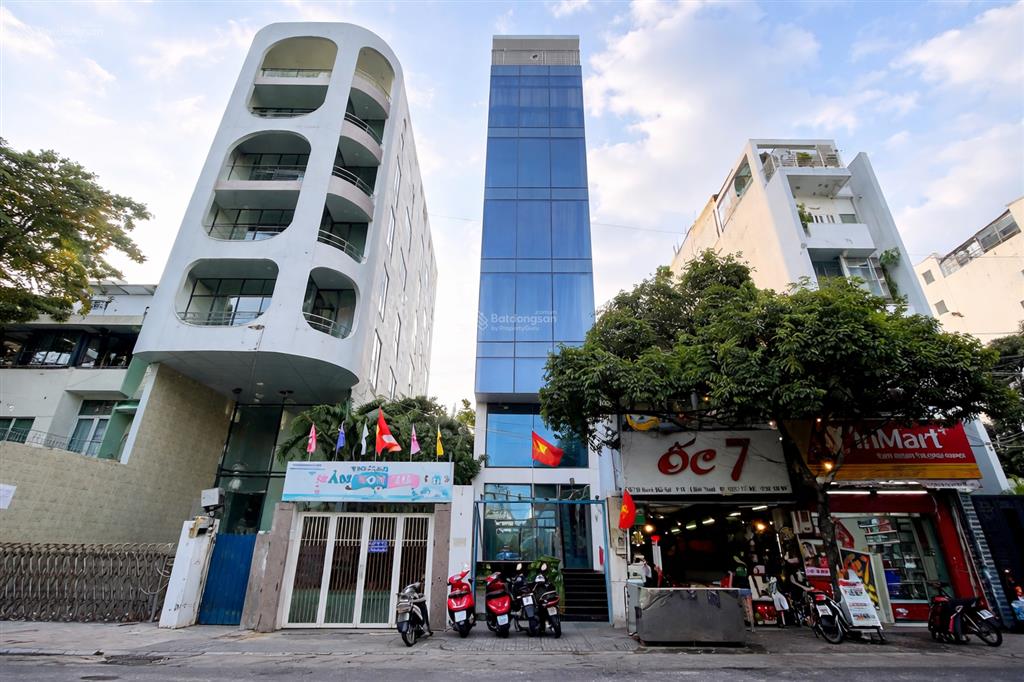 Bán nhà mặt tiền huỳnh mẫn đạt, phường 19, bình thạnh, dt 9.5x40m, 3 lầu, gb 108 tỷ, 180tr/tháng