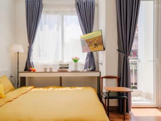 Phòng trọ ban công 35m2, full nội thất ngay chợ tân định, hồ con rùa, công viên lê văn tám quận 1