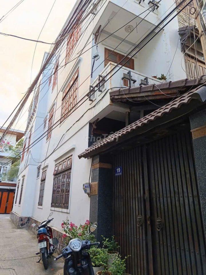 BÁN NHÀ 15/2A (SỐ CŨ 19) NGUYỄN BỈNH KHIÊM, P.VŨNG TÀU, HOÀN CÔNG 224M2. LH:0982230297.