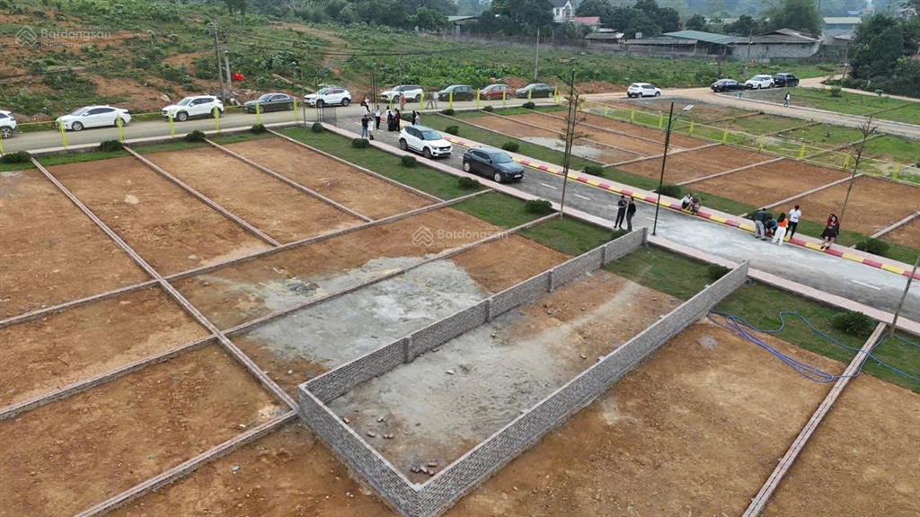 Rẻ hơn 400 triệu  bán rẻ lô đất 100m2 tại hòa lạc cần tiền trả lãi