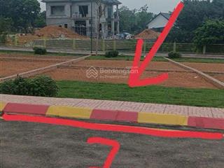 Rẻ hơn 400 triệu  bán rẻ lô đất 100m2 tại hòa lạc cần tiền trả lãi