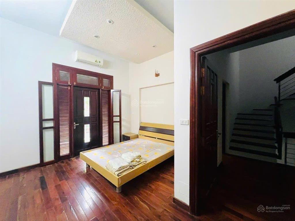 Bán nhà biệt thự liền kề mỹ đình, 3 ô tô tránh, mặt tiền rộng, vỉa hè, kinh doanh víp, 100m 4 tầng