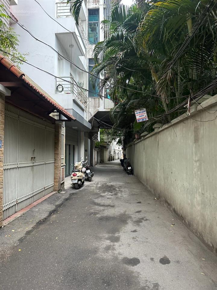 Bán nhà phố nguyễn đổng chi, 1 phút ra phố, ô tô đỗ cửa, ngõ thông, dân xây nhà 5 tầng .