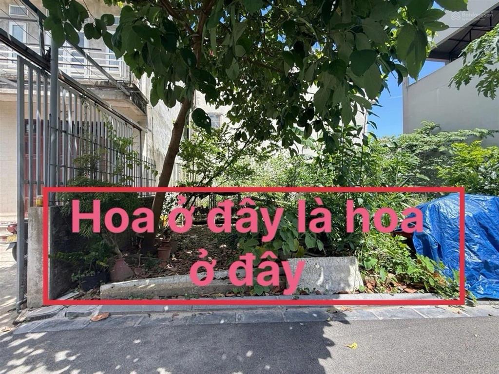 Khách nhiệt, anh em dẫn đàm là chốt. diện tích 77m2 full thổ cư 100%, sổ hồng riêng cất két.