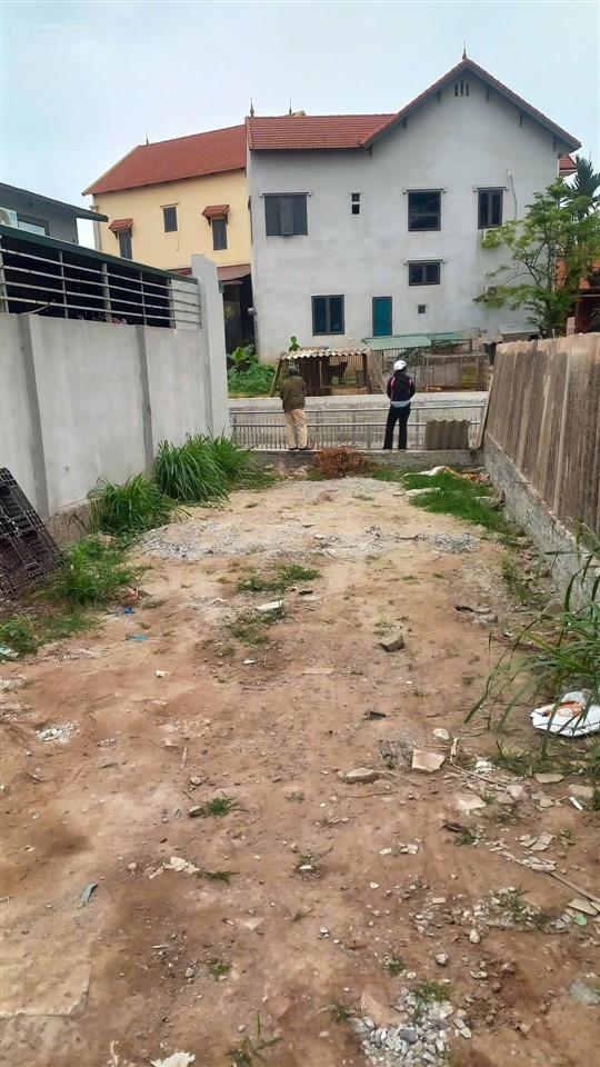 Đông anh  2 thoáng trước sau  ô tô vào đất  gần cầu thăng long  gần khu công nghiệp