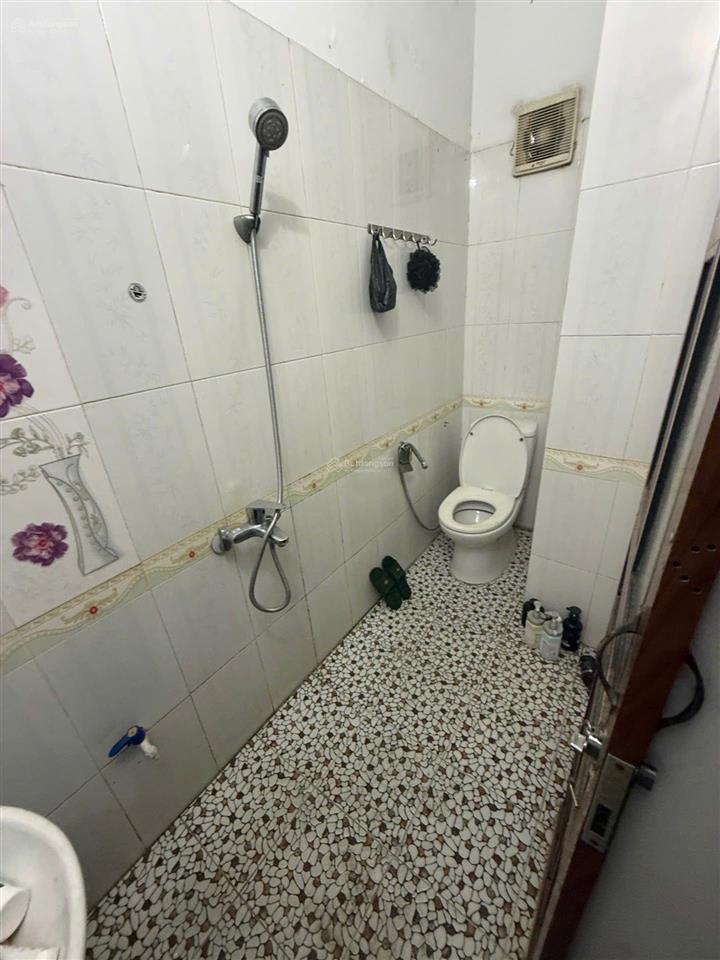 Giãn dân đông bầu kim chung 8 tỷ đất vuông sẵn nhà 3 tầng rất đẹp, trước nhà vỉa hè khu giãn dân.