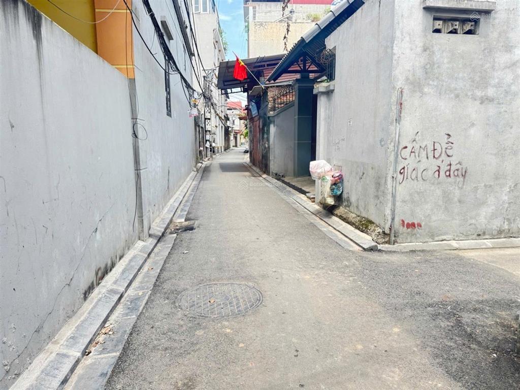 Tầm tài chính hiếm  sẵn nhà cấp 4 hai mặt đường trước sau tạo dòng tiền cho thuê