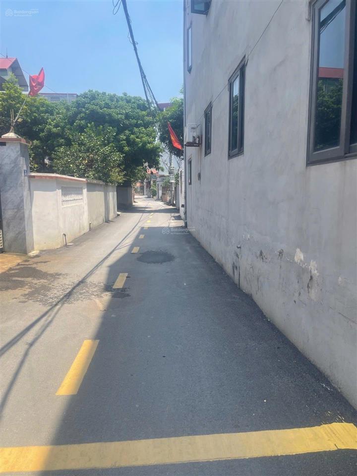 Nhà 3 tầng  ô tô vào nhà  ngõ thông  kinh doanh nhỏ tại do hạ, mê linh