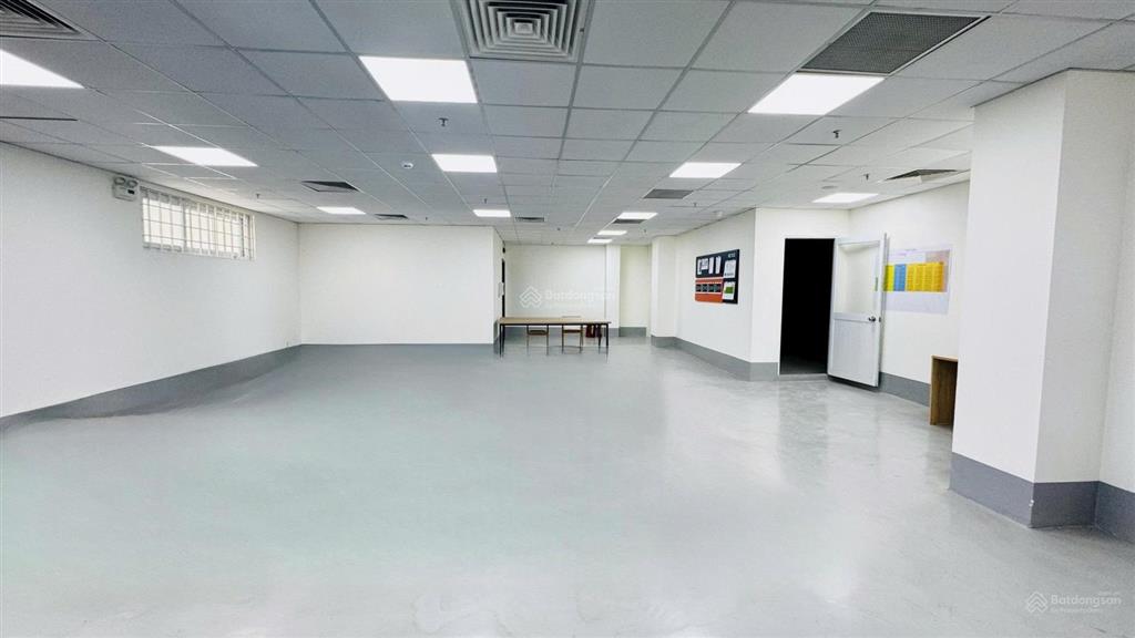 Mặt bằng nguyễn văn trỗi diện tích lớn giá hiếm trong khu vực