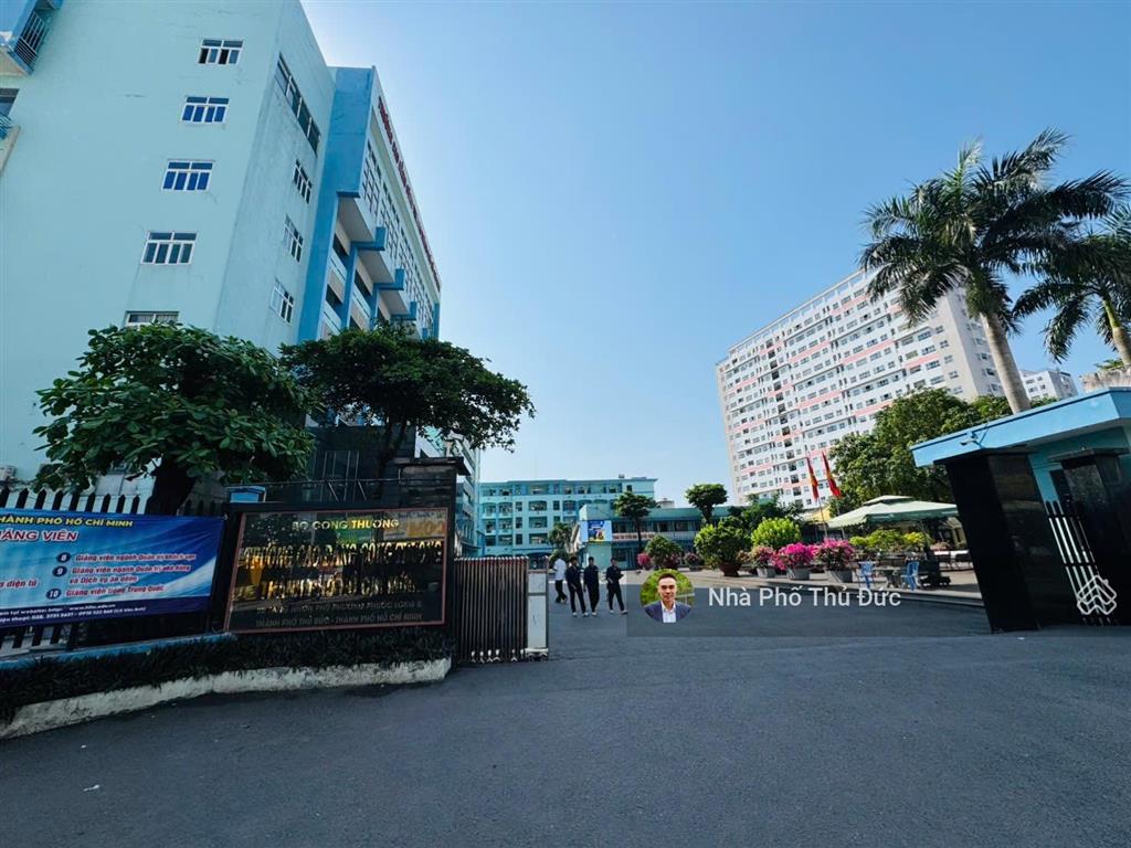 Bán mặt tiền kinh doanh  ngay chợ hoa cau  gần cđ công thương  metro