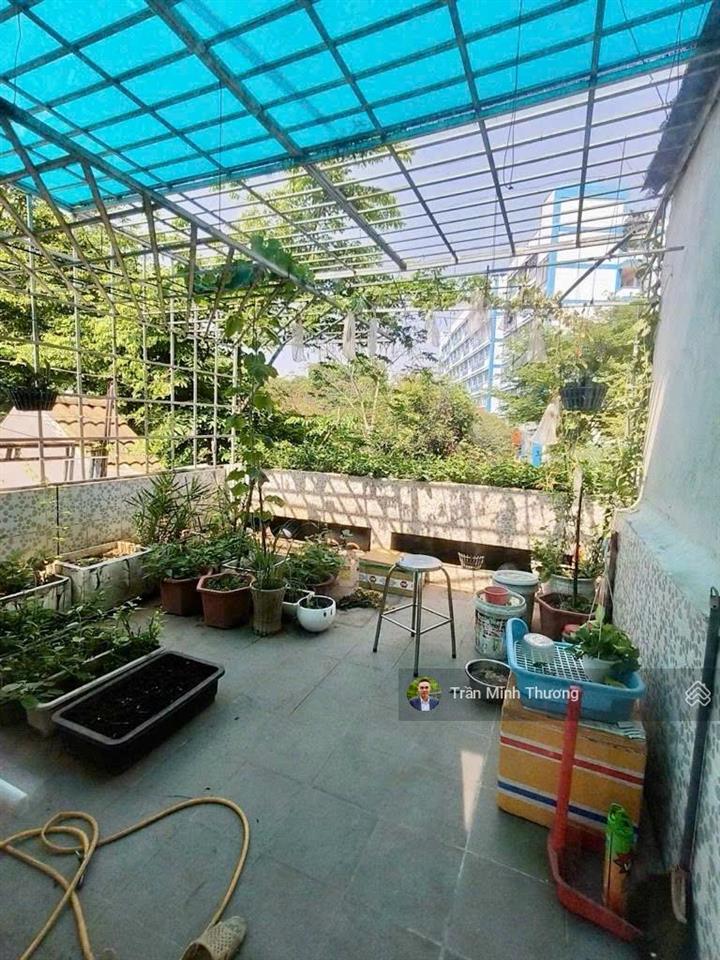 Bán nhà 3 tầng  ôtô đỗ cửa  gần lê văn việt  ngã 4 thủ đức  metro