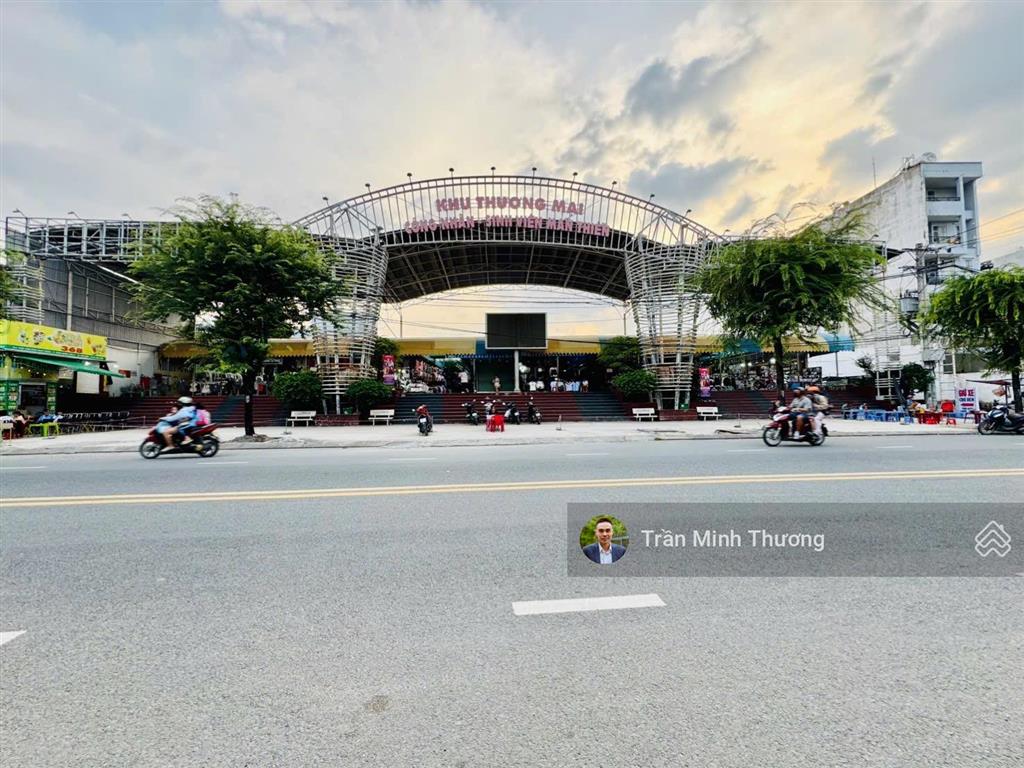Bán nhà 3 tầng  hẻm ô tô  sát man thiện  gần lê văn việt  metro