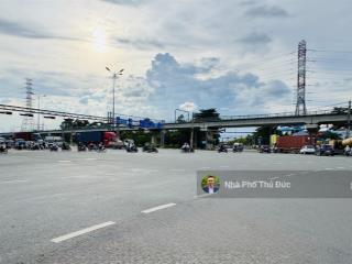 Bán nhà mặt tiền 3 tầng  sân đỗ ôtô  gần đỗ xuân hợp  metro