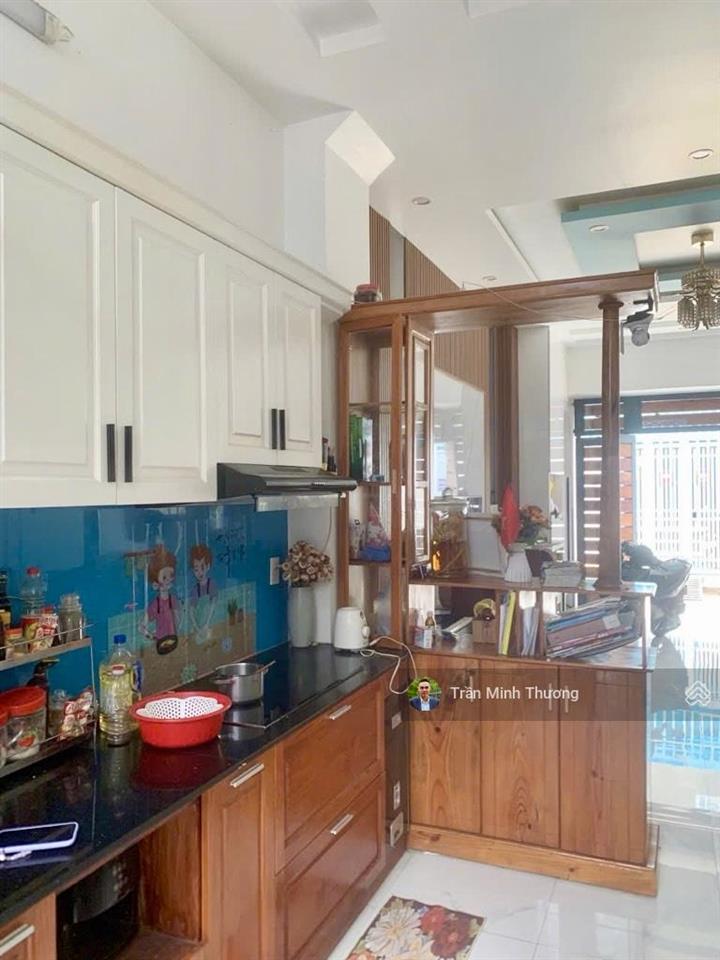 Bán nhà 3 tầng  ôtô đỗ cửa  gần liên phường  global city