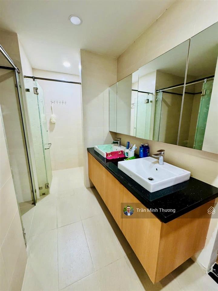 Bán nhà 5 tầng mặt tiền quận 2  hầm ô tô  gần global city