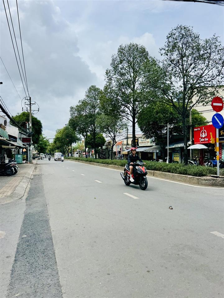 Bán mặt tiền kd phước long  tặng dãy trọ  gần chợ hoa cau  metro