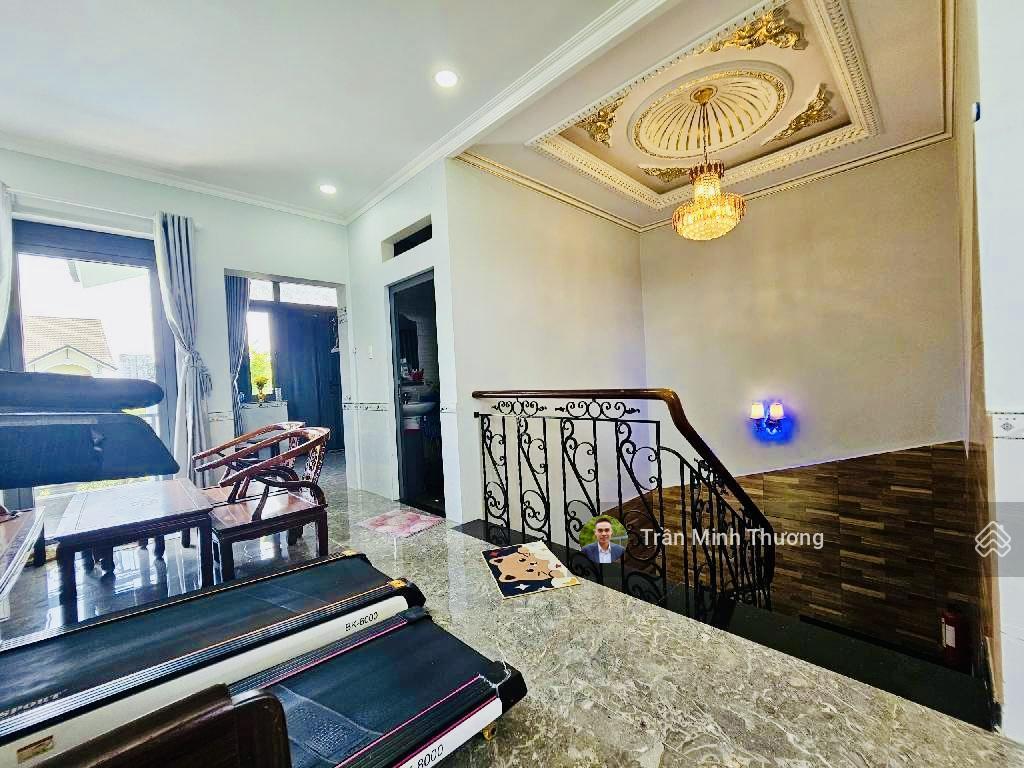 Bán biệt thự sân vườn kdc khang điền  gia hoà  nội thất sang trọng