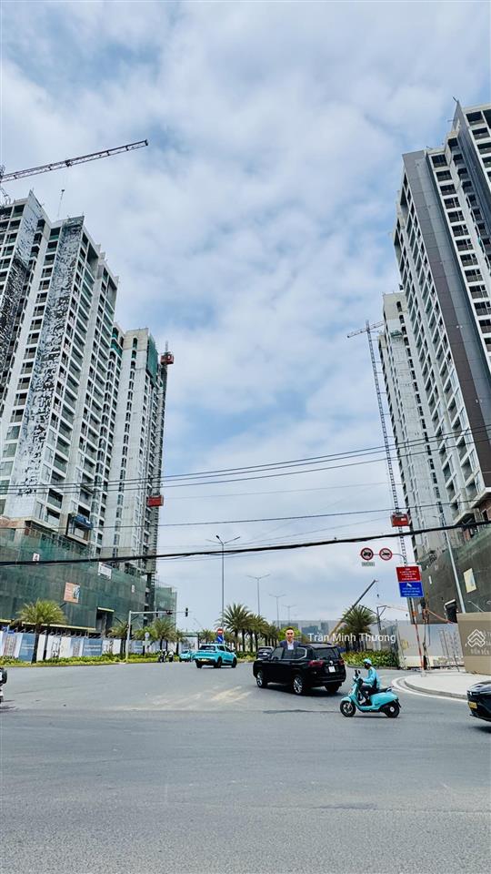 Nhà 2 tầng phước bình  sát đỗ xuân hợp  gần global city